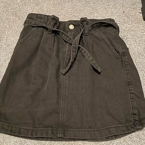 Hollister size 00 tie skirt grey black size 00